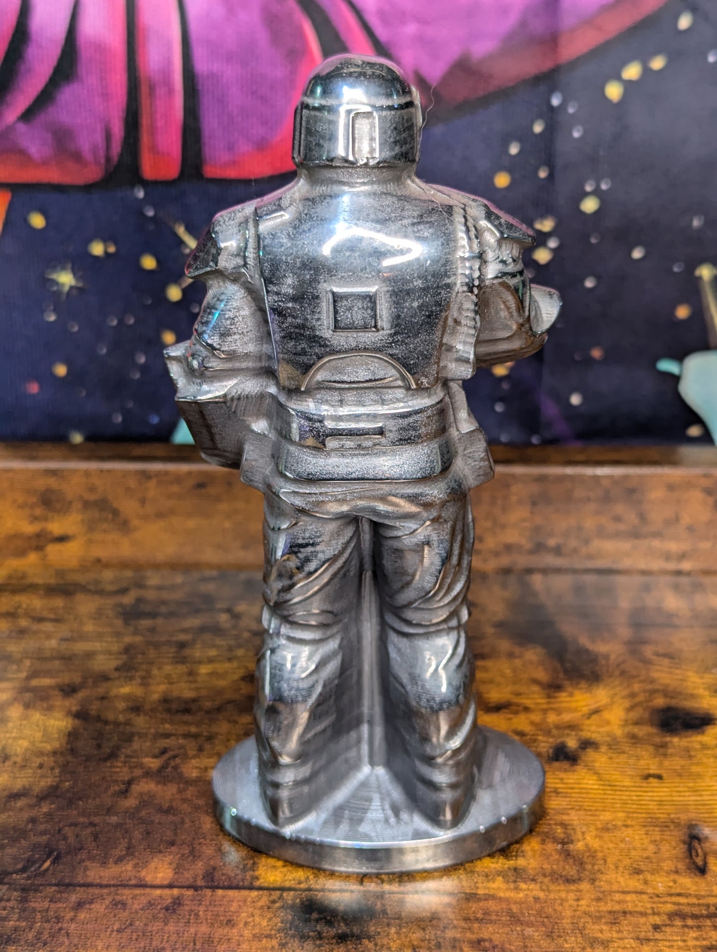 Galactic Bounty Hunter-Inspired Terahertz Crystal Carving